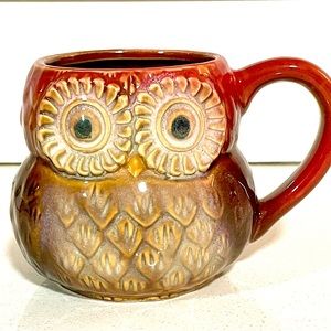 OWL SHAPED COFFEE/TEA MUG IN RED COLORS